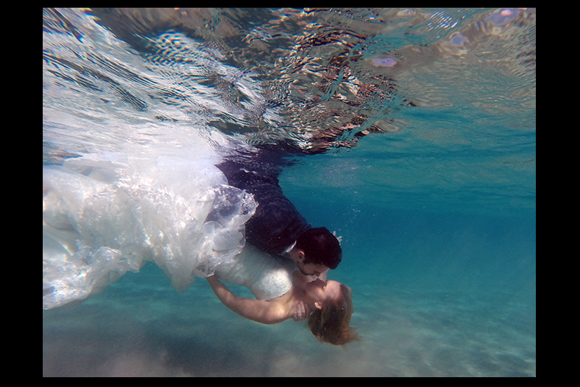 Kona Underwater Photography-Trash the Dress